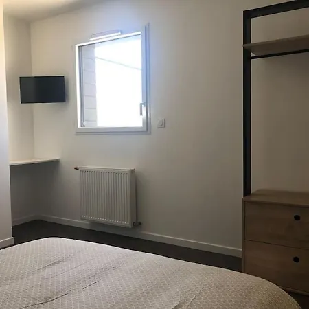 Holiday home Location Saisonniere Maen Roch Les Portes du Coglais